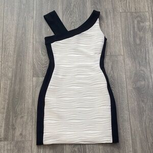 Joseph Ribkoff - Black and White Textured Mini Dress - Size 6